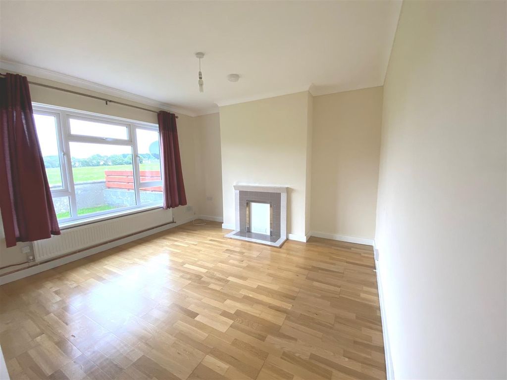 Property photo 3 of 12 Img_1939.Jpg