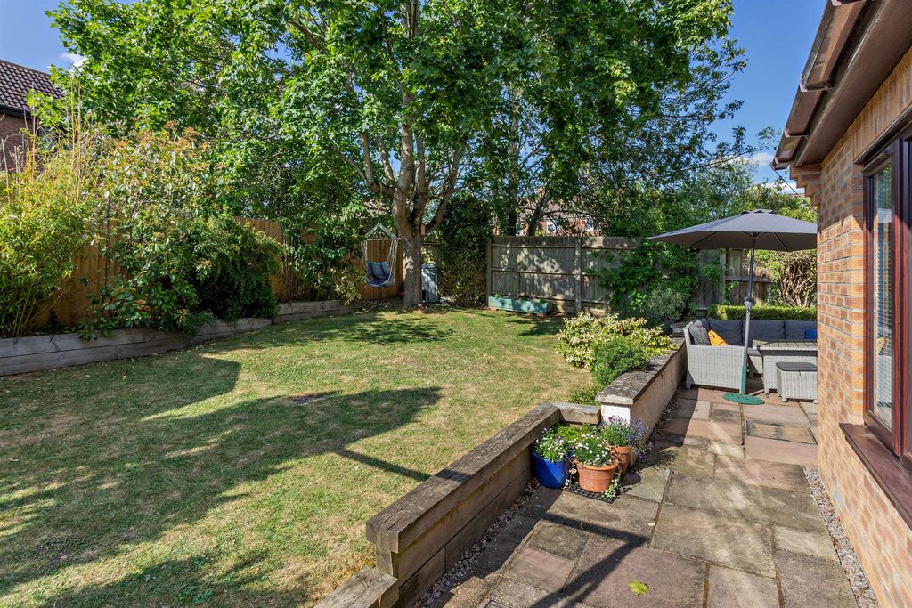 Property photo 2 of 18