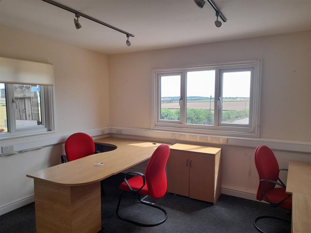 Property photo 3 of 8 Office - 1F (002).Jpg