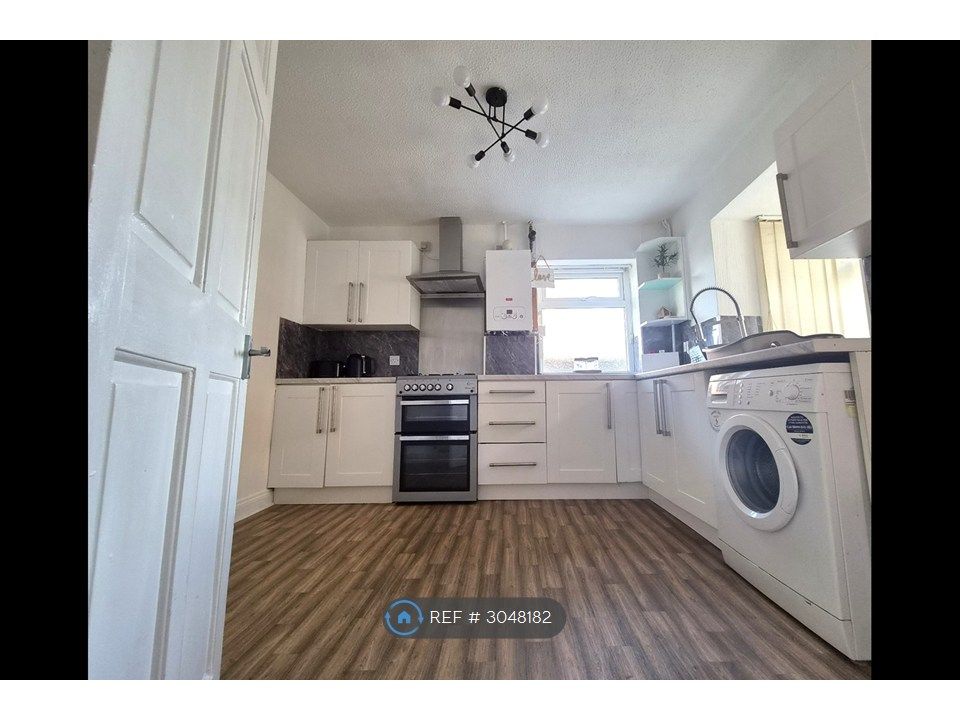 Property photo 3 of 13 Kitchen A