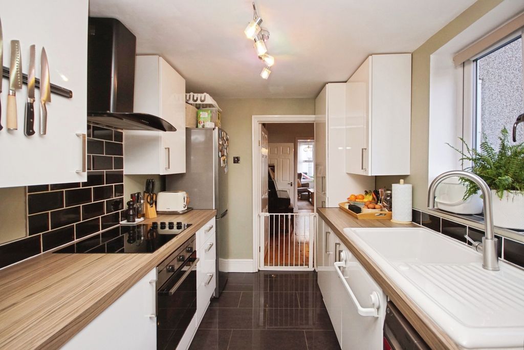 Property photo 2 of 14 Pbox-Img.Jpg