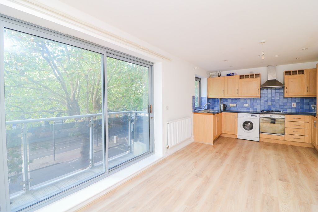 Property photo 3 of 17