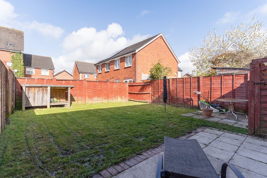 Property photo 2 of 18