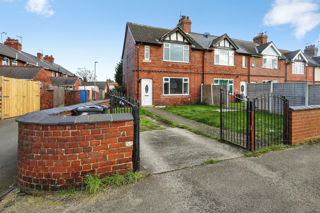 Property photo 1 of 9