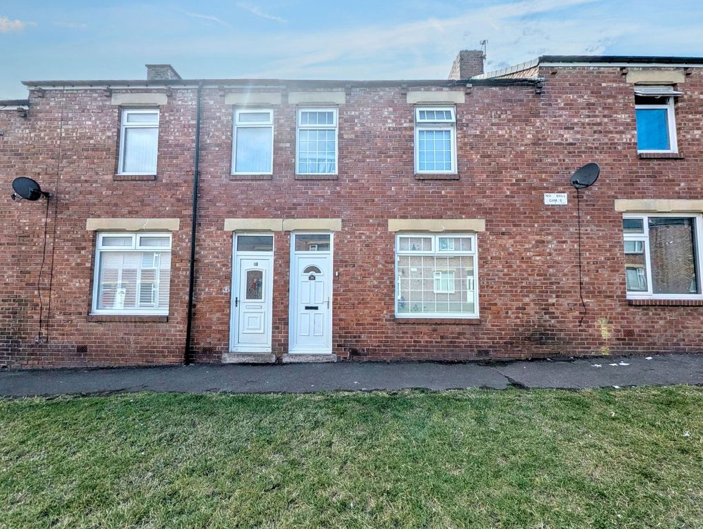 Property photo 1 of 12