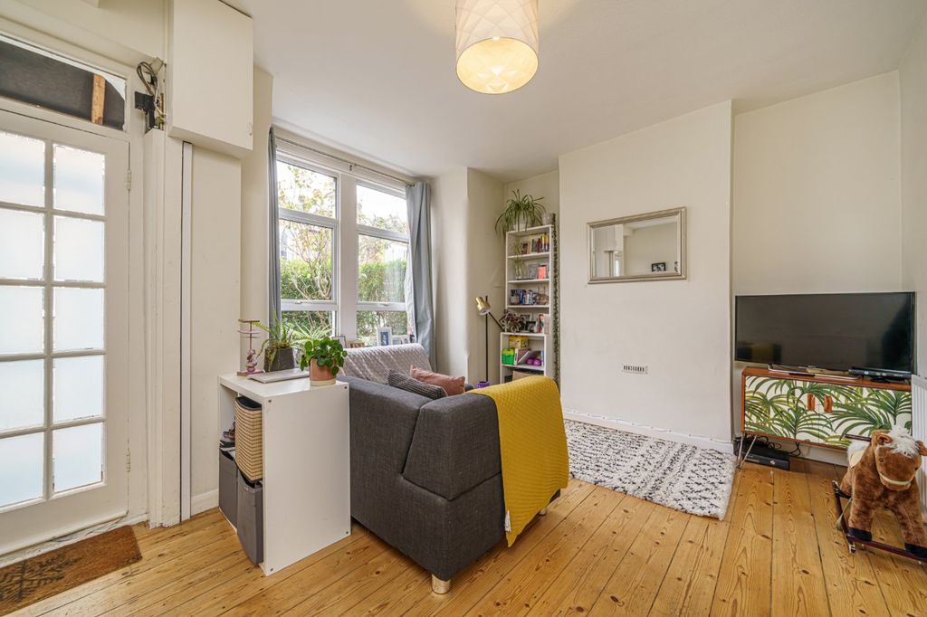 Property photo 2 of 11 Reception Part Two