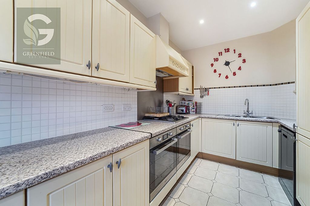 Property photo 3 of 16 Silvergate, Off Ruxley Lane, Ewell, Epsom, Surrey, Kt19 9Gz
