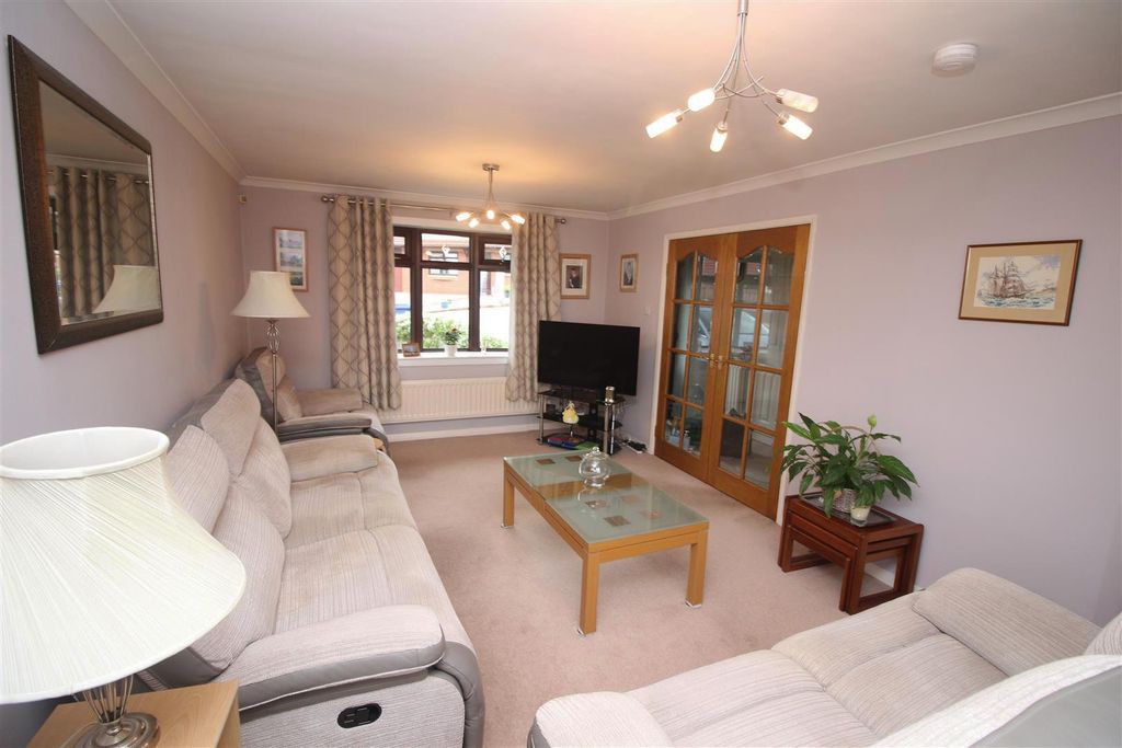 Property photo 3 of 26