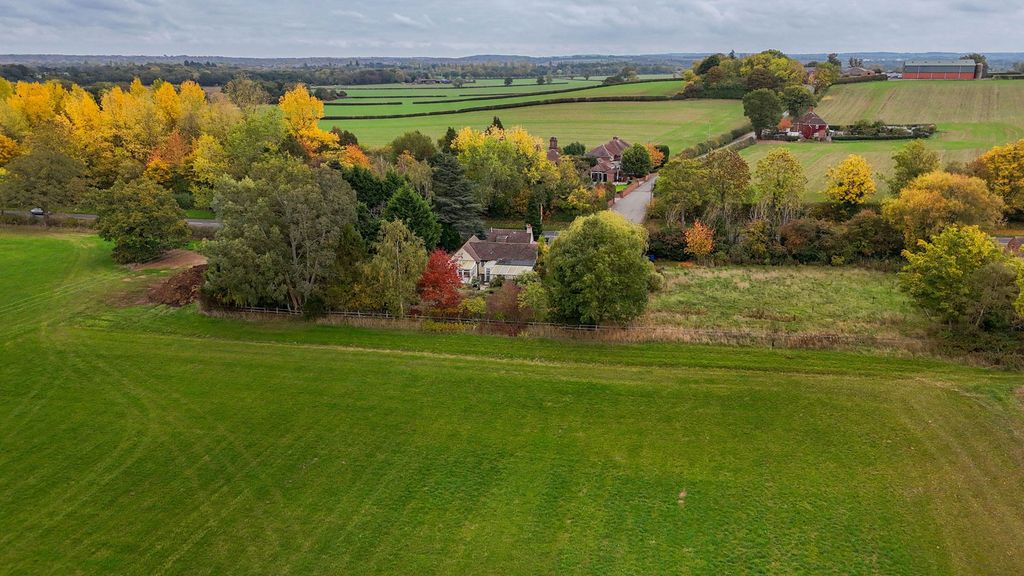 Property photo 2 of 12