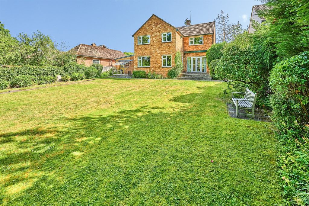 Property photo 2 of 21