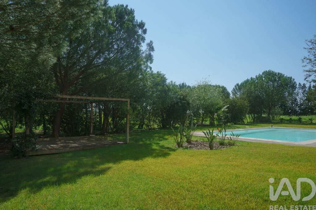 Property photo 3 of 40