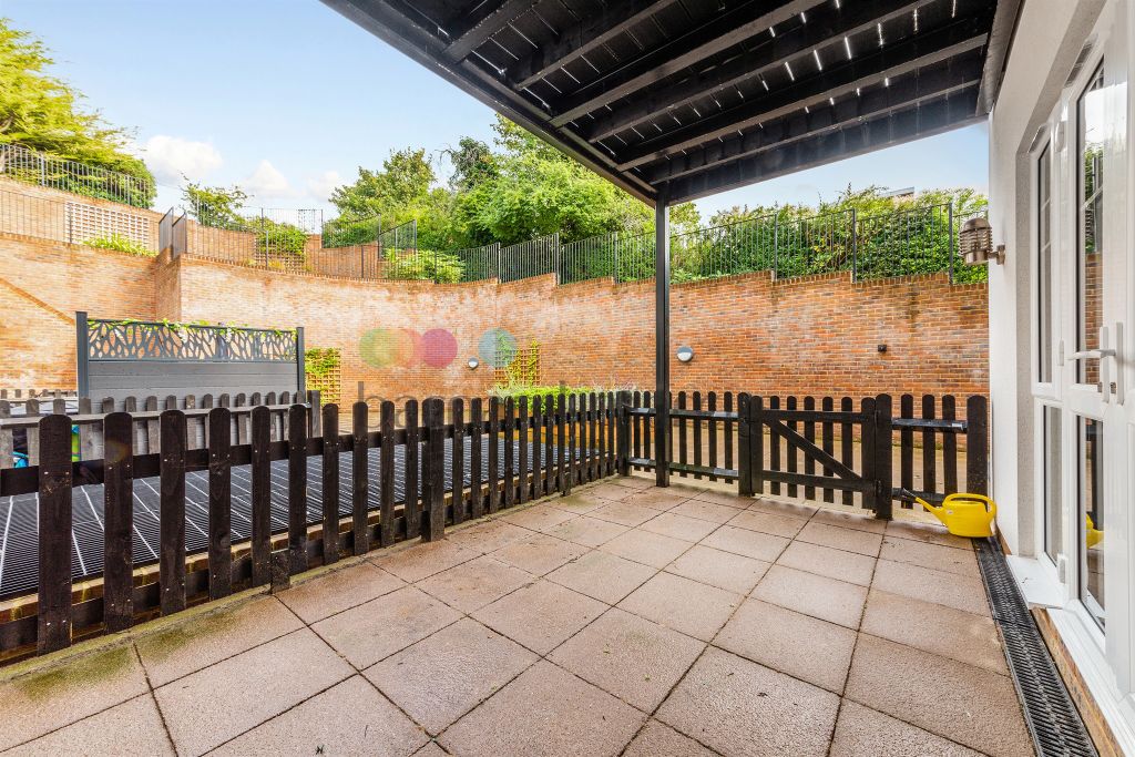 Property photo 3 of 11