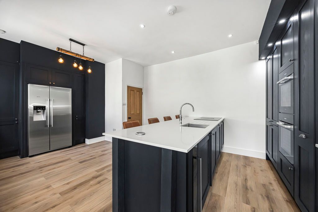 Property photo 3 of 19 Photo 24