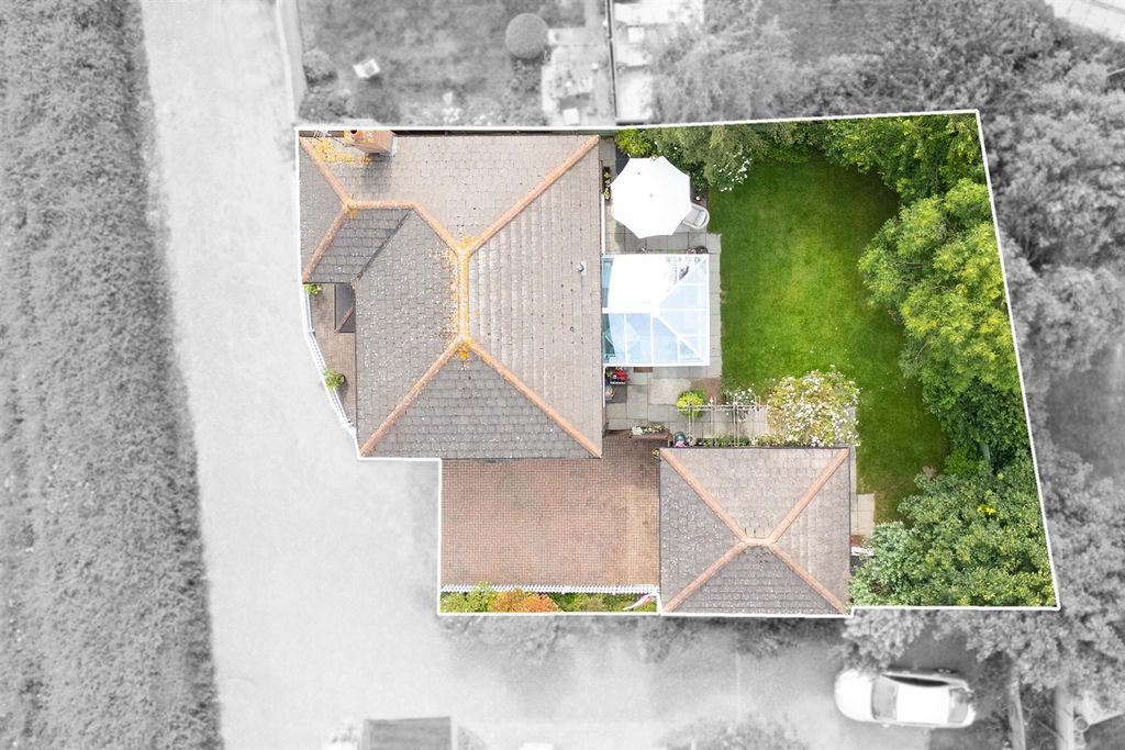 Property photo 3 of 34