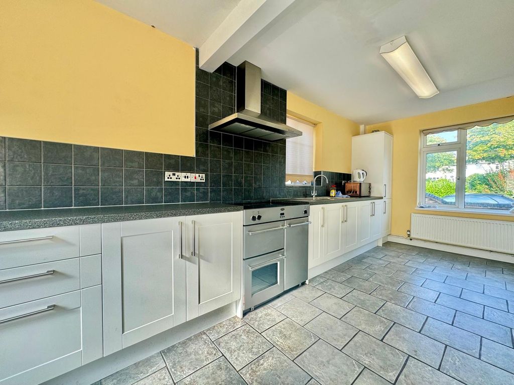 Property photo 3 of 15 Image