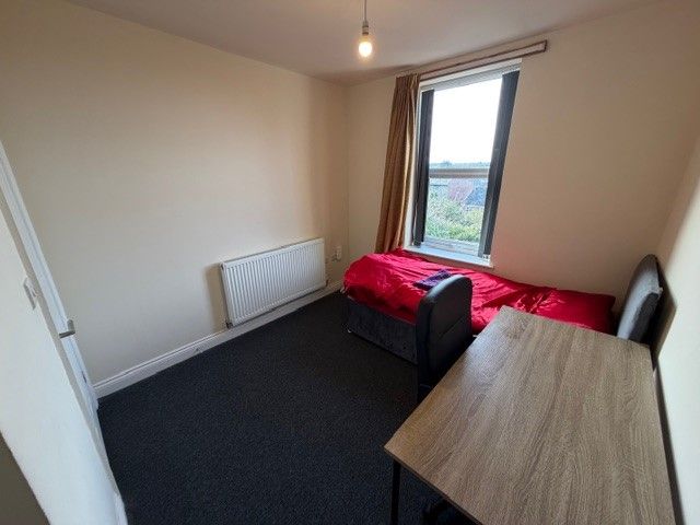 Property photo 3 of 4 Balcony