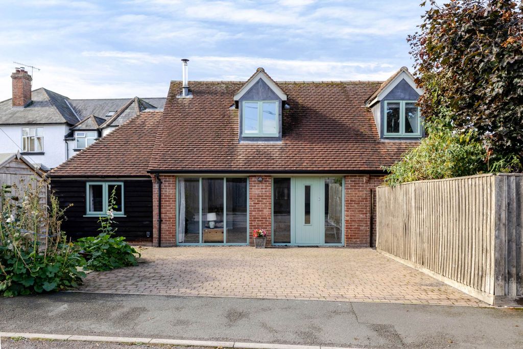 Property photo 2 of 18
