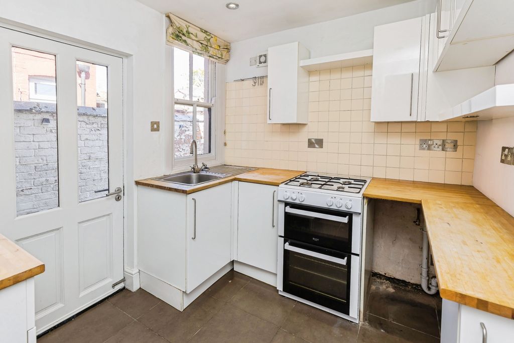 Property photo 2 of 15