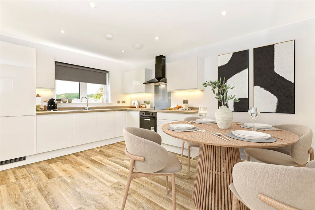 Property photo 3 of 4 Kitchen/Dining