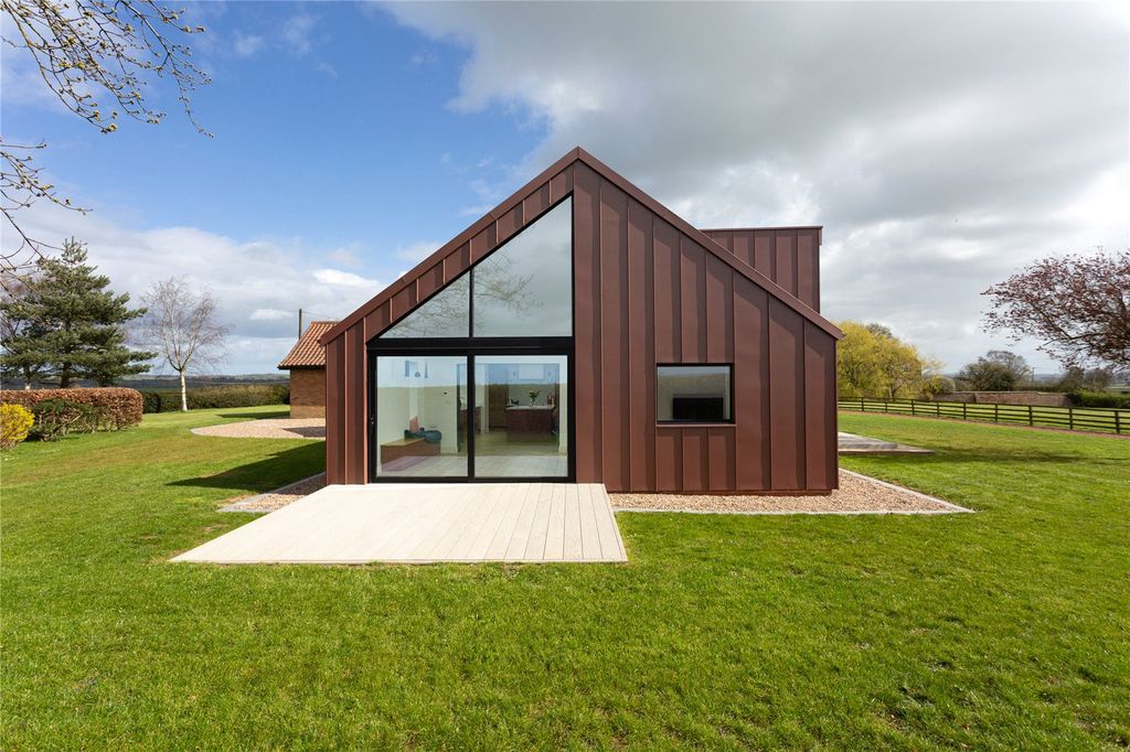 Property photo 2 of 30 External