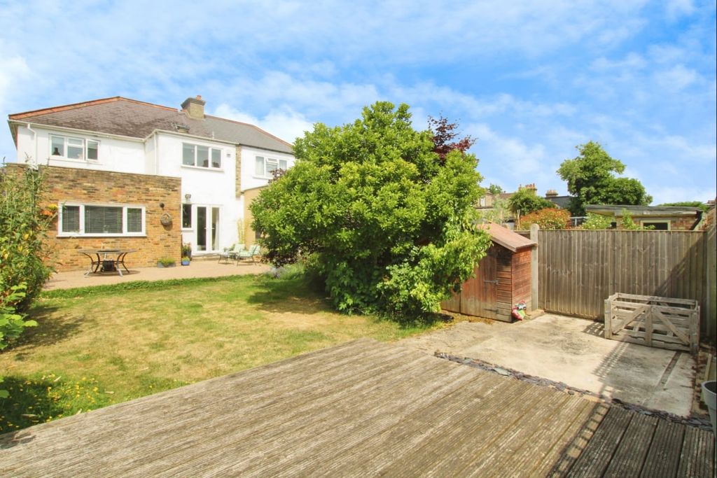 Property photo 2 of 21