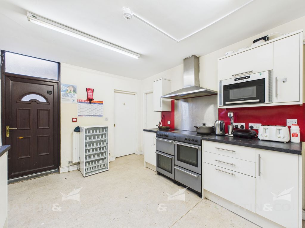 Property photo 2 of 6 Cam02406G0-Pr0544-Still002