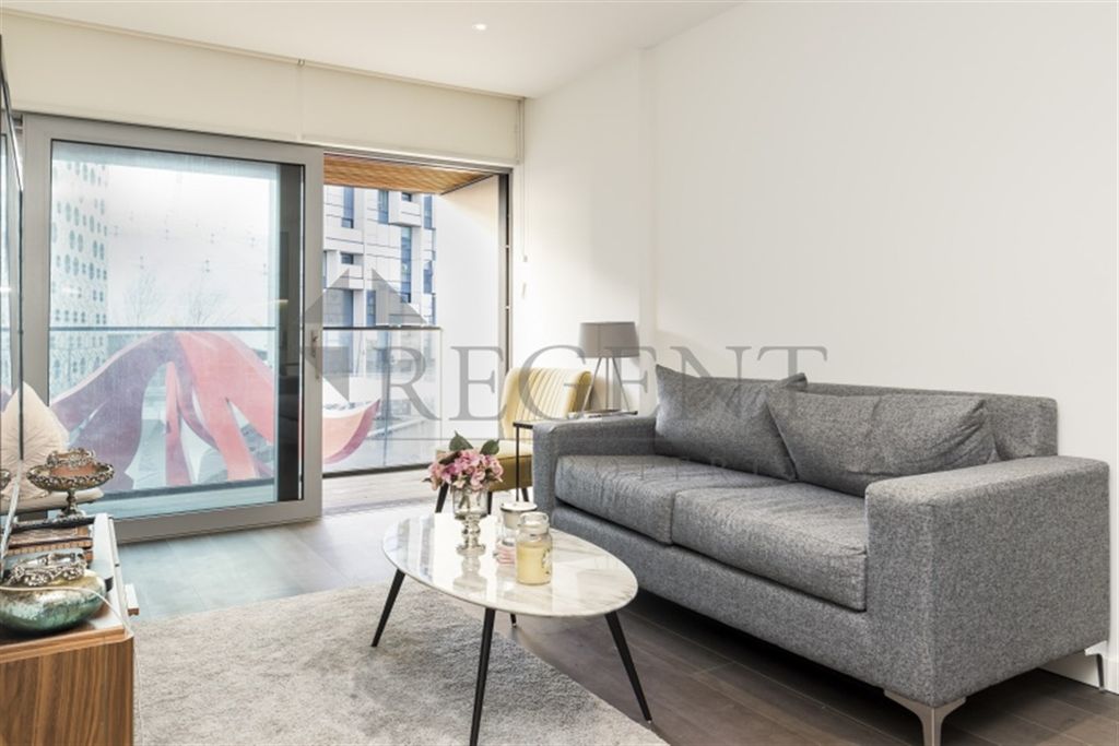 Property photo 3 of 8 Reception/Kitchen