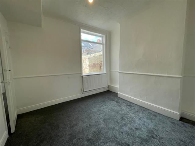 Property photo 3 of 10 Dining Room