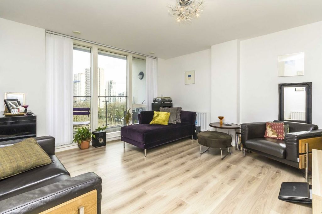 Property photo 2 of 6