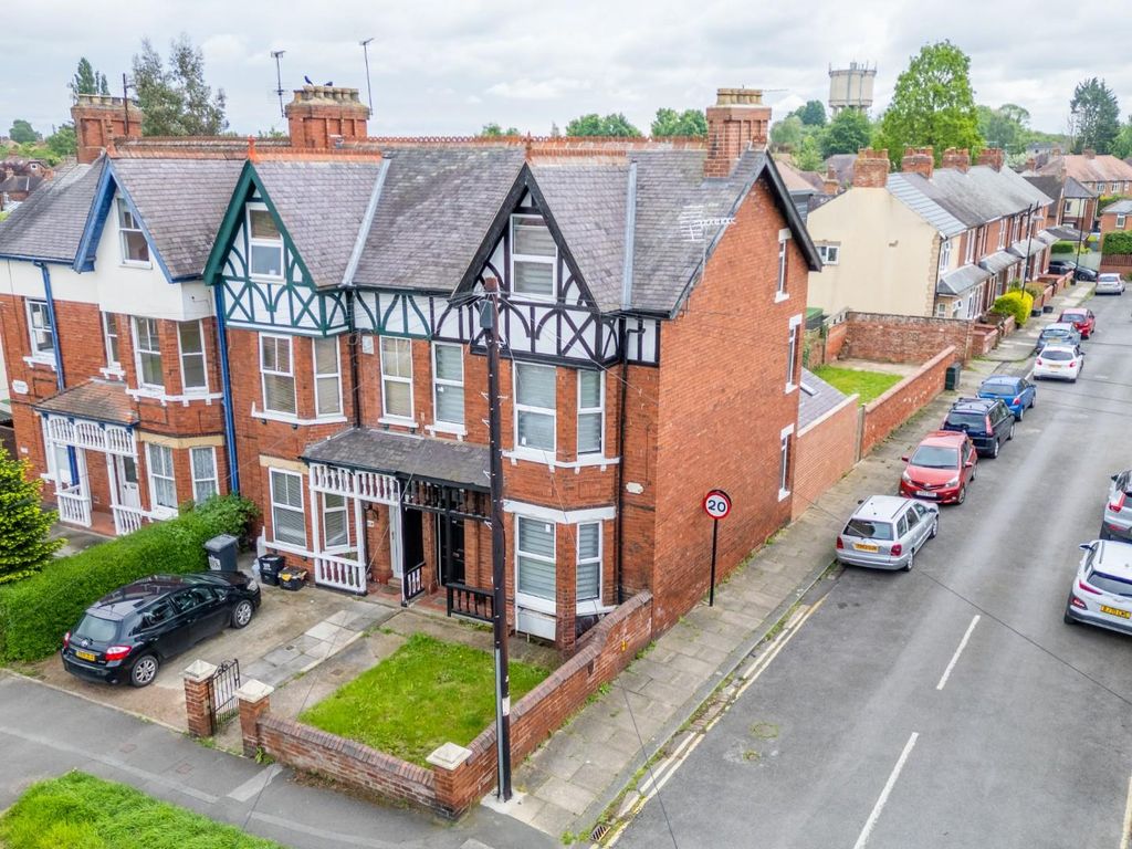 Property photo 1 of 19 Exterior