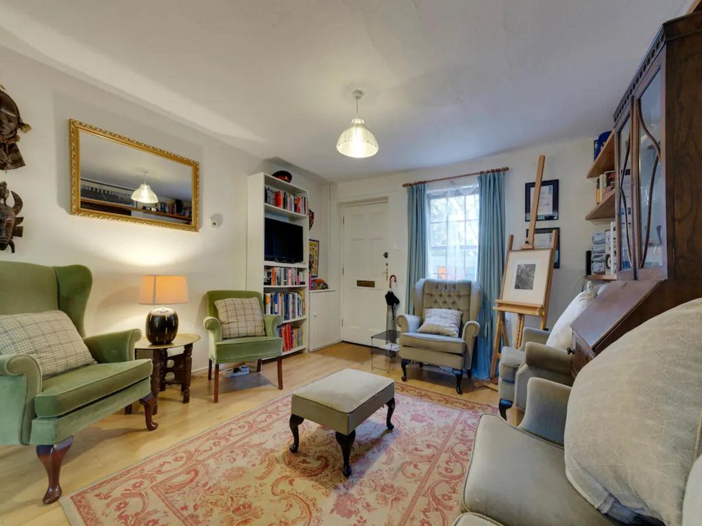Property photo 1 of 30 Living Room