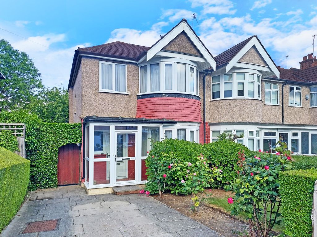 Property photo 1 of 17 4577061