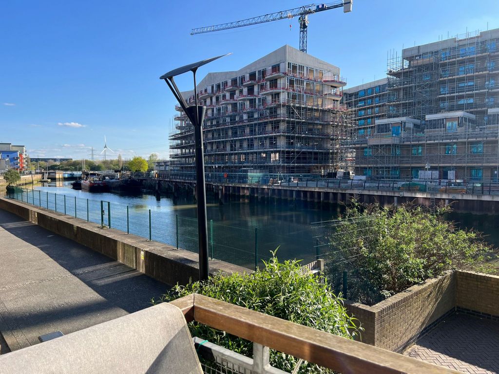 Property photo 3 of 14 Gallery