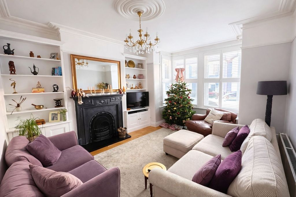 Property photo 2 of 14