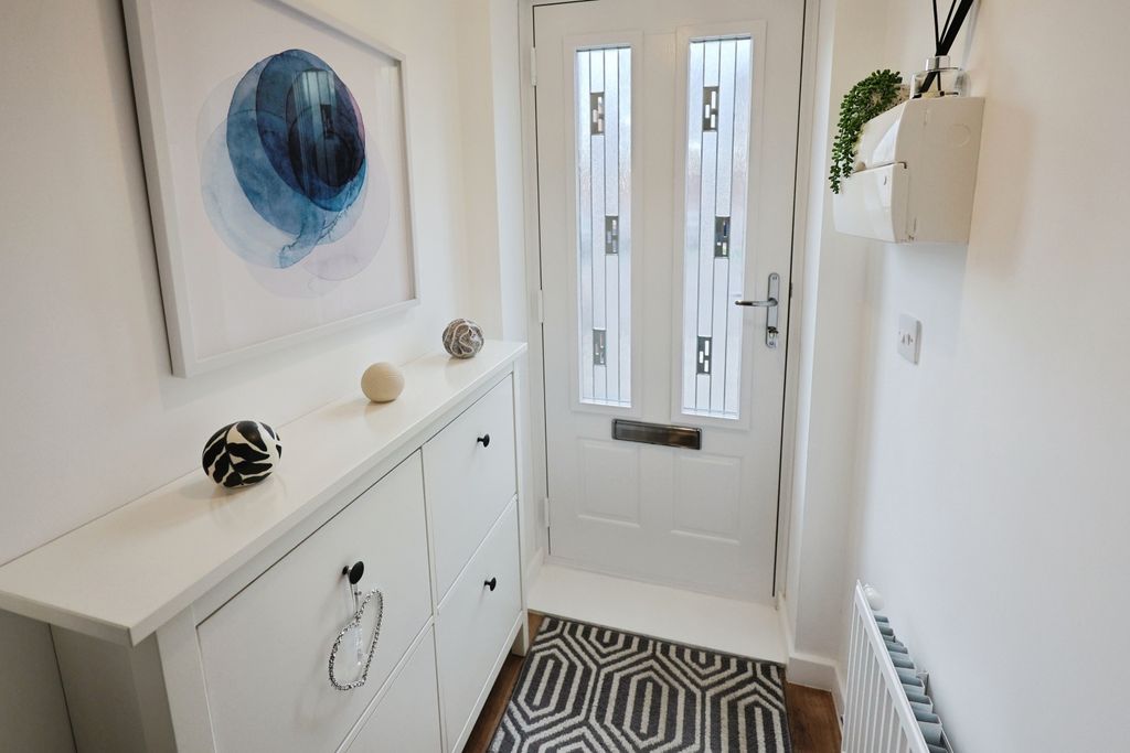 Property photo 2 of 17 Pbox-Img.Jpg