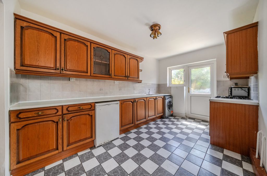 Property photo 3 of 19 1472111-3-6A27F8B...