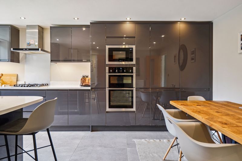 Property photo 3 of 16 Photo 13