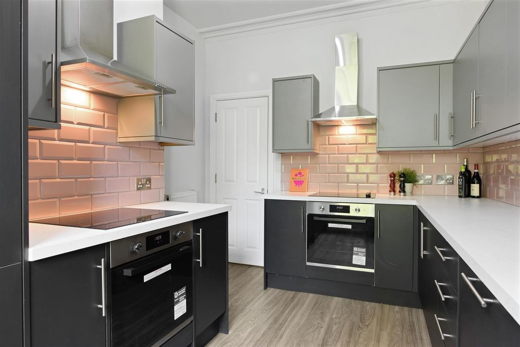 Property photo 2 of 28 12 Forest Rd East-Hi-3.Jpg