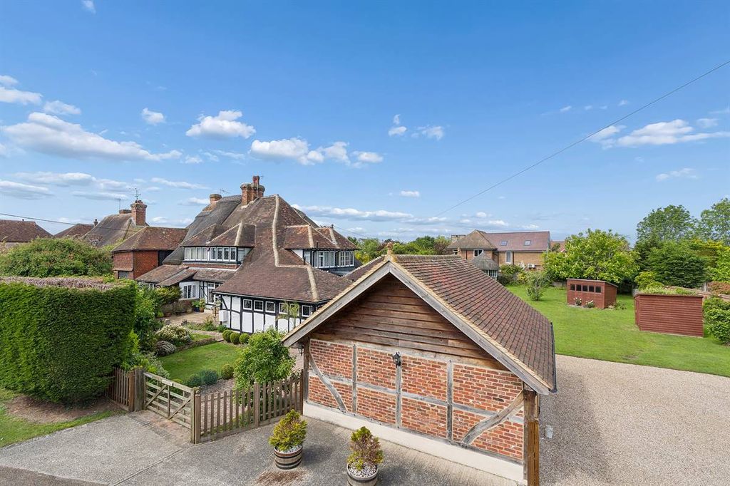 Property photo 1 of 34