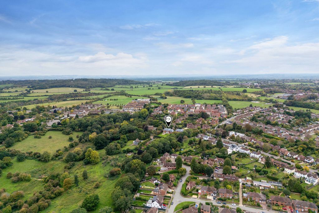 Property photo 3 of 47