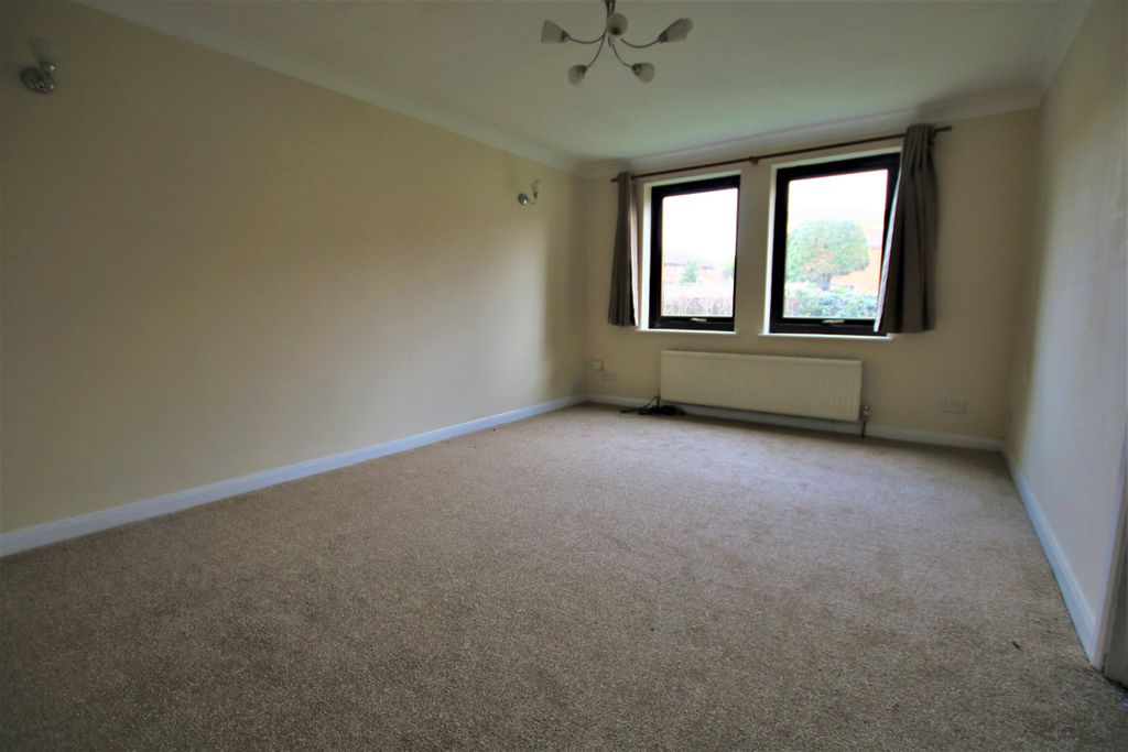 Property photo 3 of 6 Img_4963