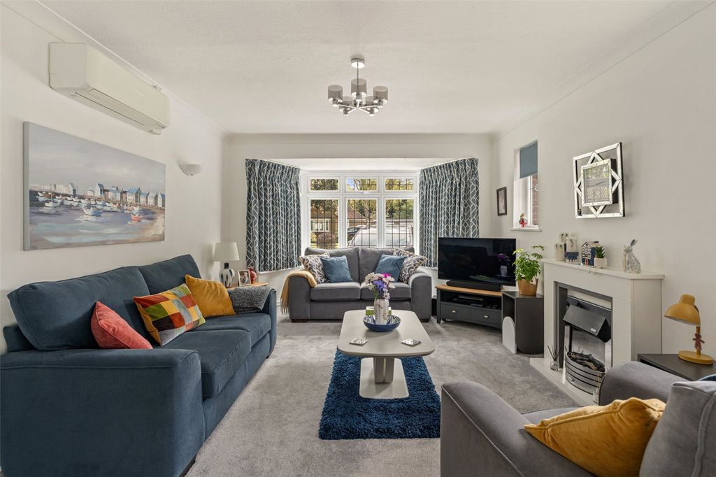 Property photo 3 of 30 Picture No. 53