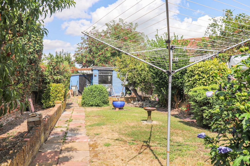 Property photo 2 of 6