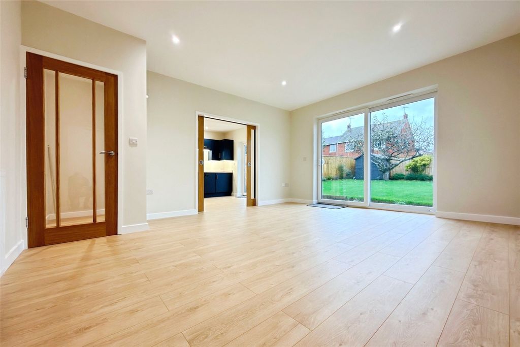 Property photo 2 of 21 Picture No. 42