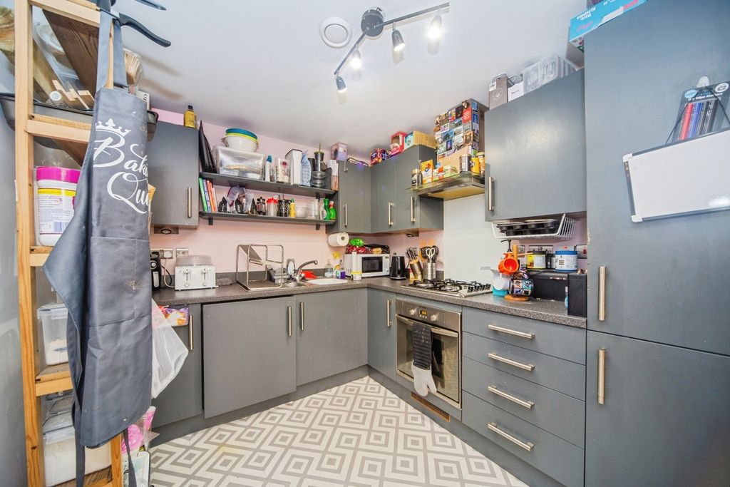 Property photo 3 of 9 Pbox-Img.Jpg