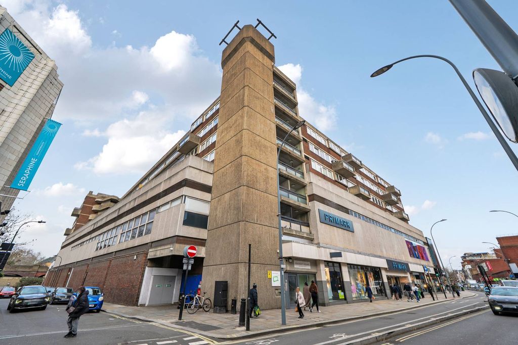 Property photo 2 of 13