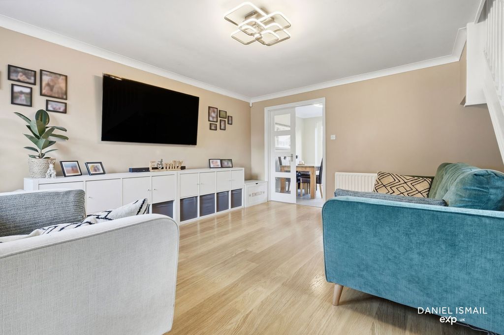 Property photo 3 of 19