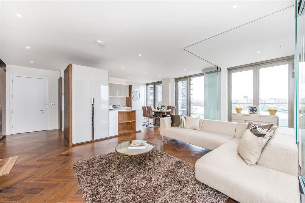 Property photo 2 of 20 Reception 4.Jpg