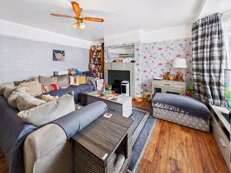 Property photo 2 of 28 Photo 8