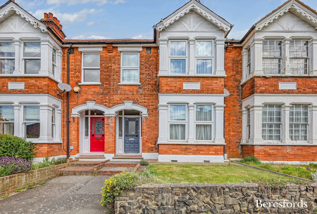 Property photo 1 of 19 Front